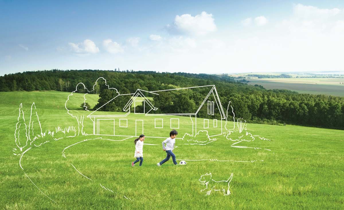 terrain vide enfants jouant avant construction maisons SERCPI